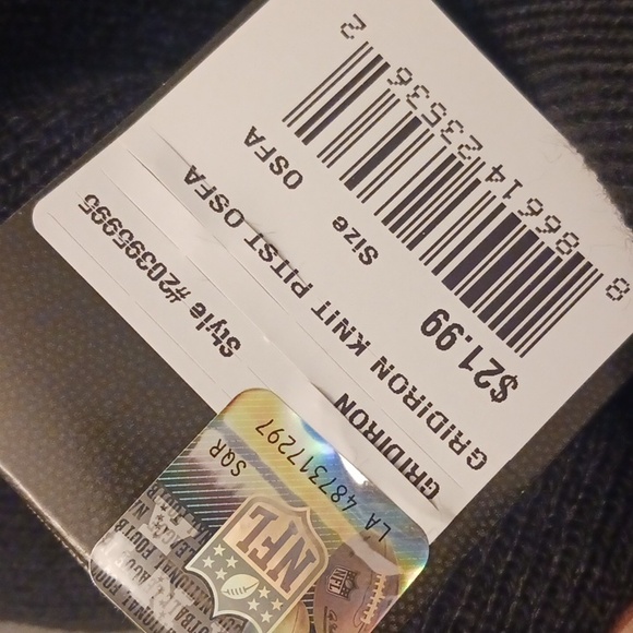 Pittsburgh Steelers Knit Hat - Picture 2 of 3